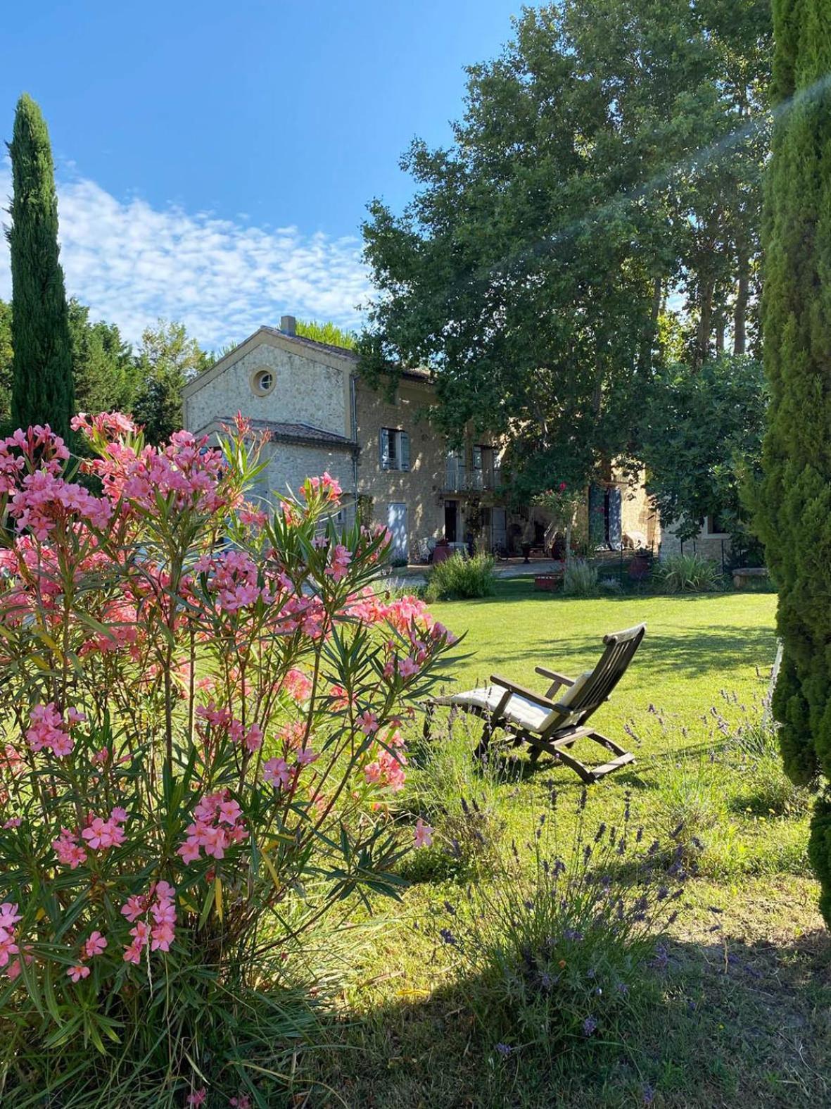Maison D'Hotes, Superbe Et Spacieuse ,Dans Un Cadre Charmant Calme Et Verdoyant Pernes-les-Fontaines Esterno foto